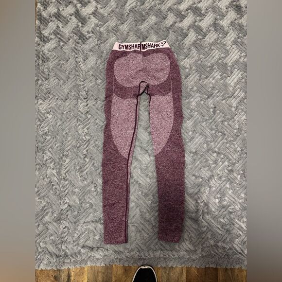 Gymshark Original Flex Leggings in Ruby Mark
Size Small - Picture 5 of 6